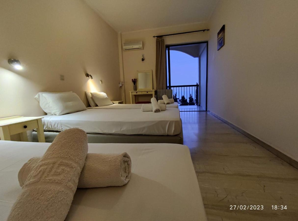 Siora Leni Hotel ベニテス エクステリア 写真