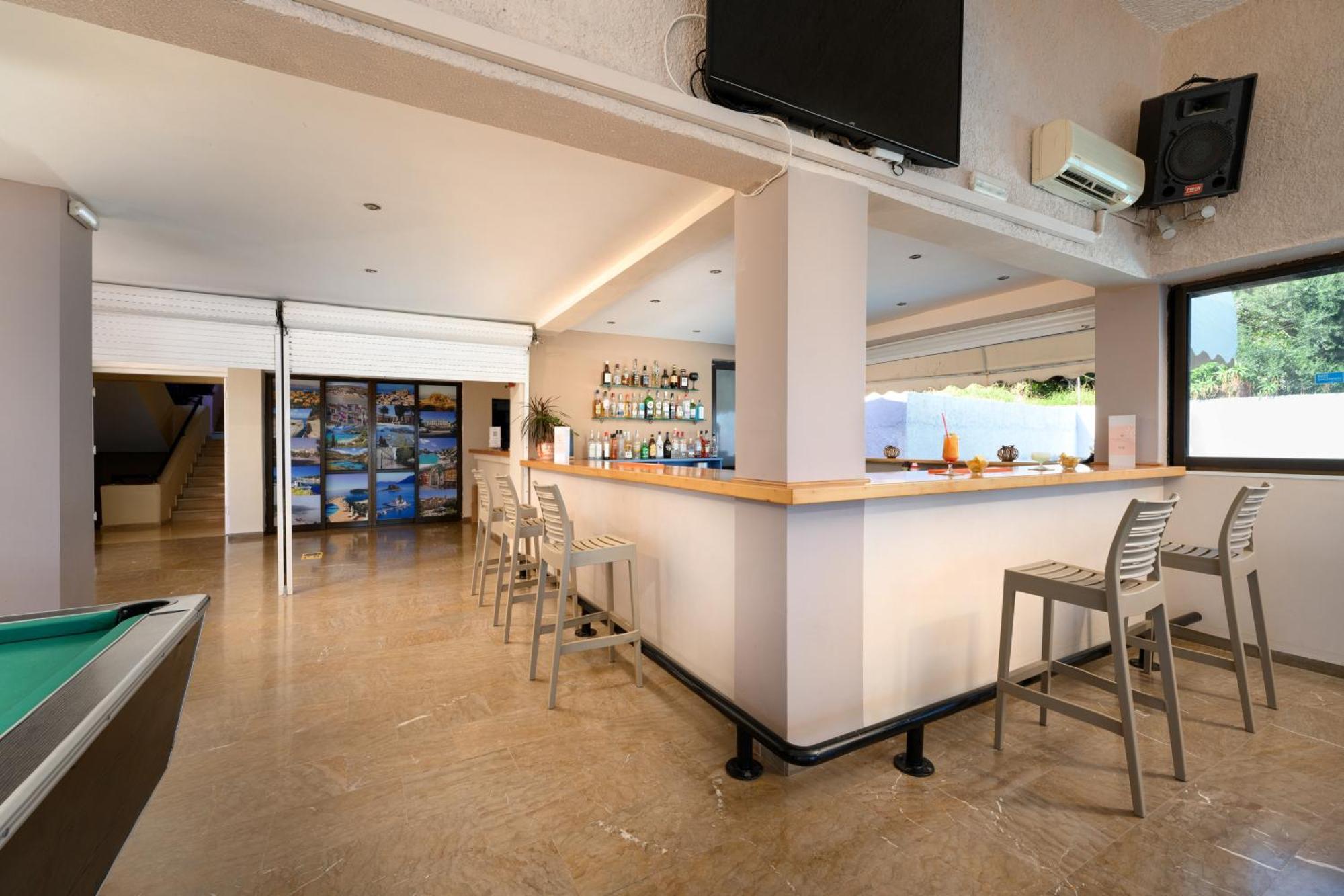 Siora Leni Hotel ベニテス エクステリア 写真